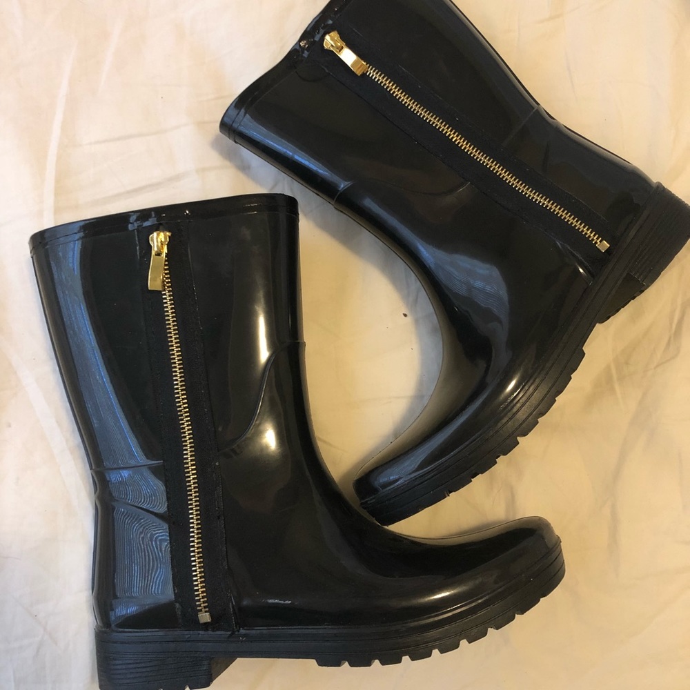 Black rain boots